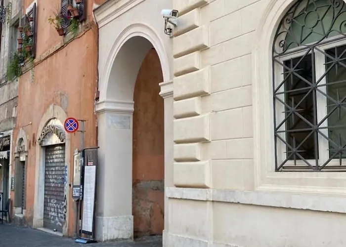 Minerva House Pantheon