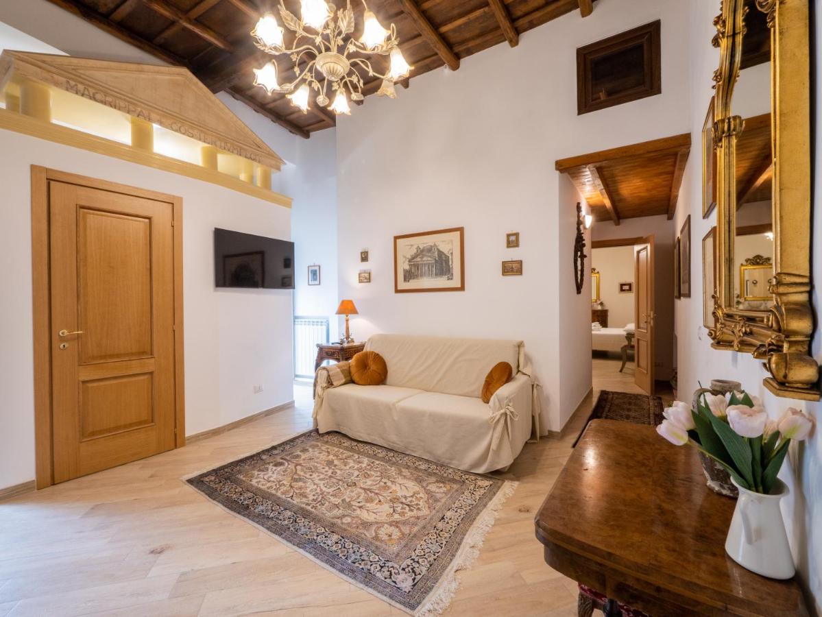 Minerva House Pantheon Apartment
